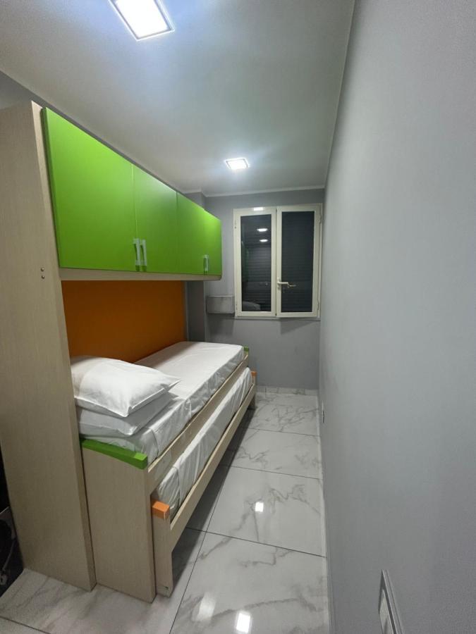 Casa Vacanze Qs 10 Apartman Nápoly Kültér fotó